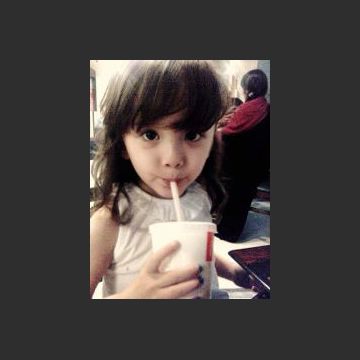 photo of Nazy Ishaq